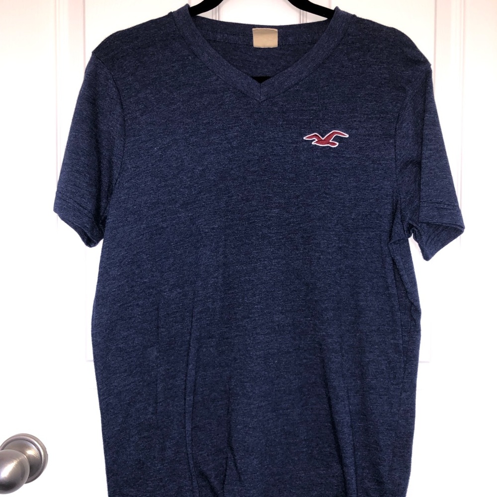 Hollister V-neck